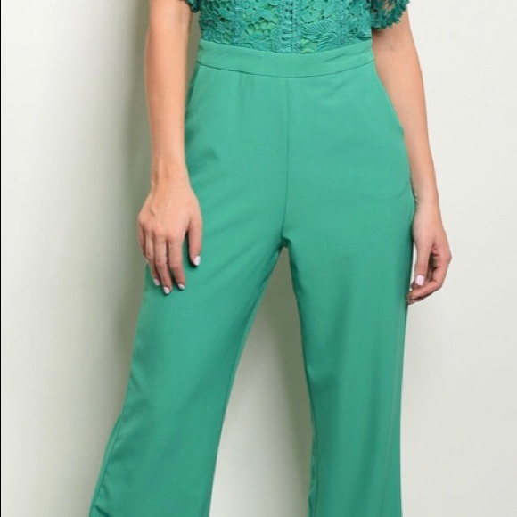 NWT - Green Sleeveless Jumpsuit size LARGE - Picture 3 of 6